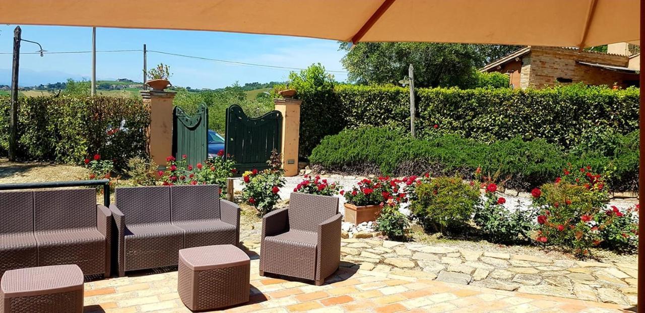 Agriturismo Fiore Di Campo فيرمو المظهر الخارجي الصورة