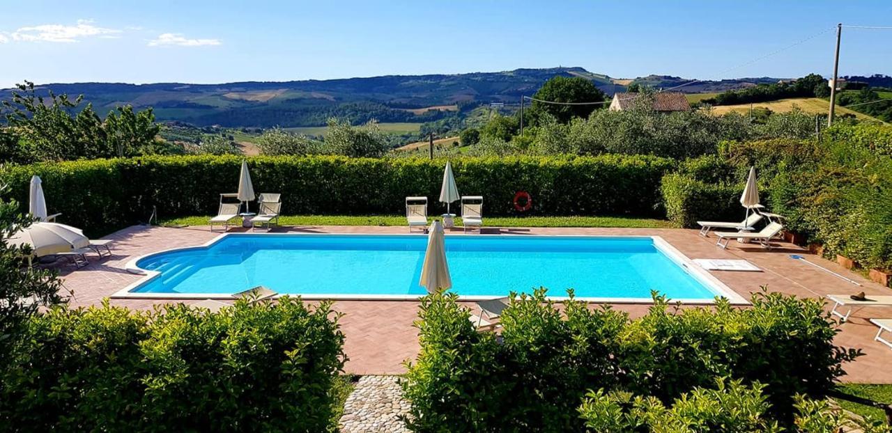 Agriturismo Fiore Di Campo فيرمو المظهر الخارجي الصورة