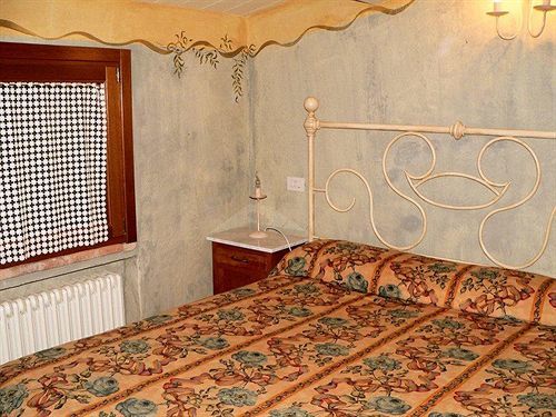 Agriturismo Fiore Di Campo فيرمو المظهر الخارجي الصورة